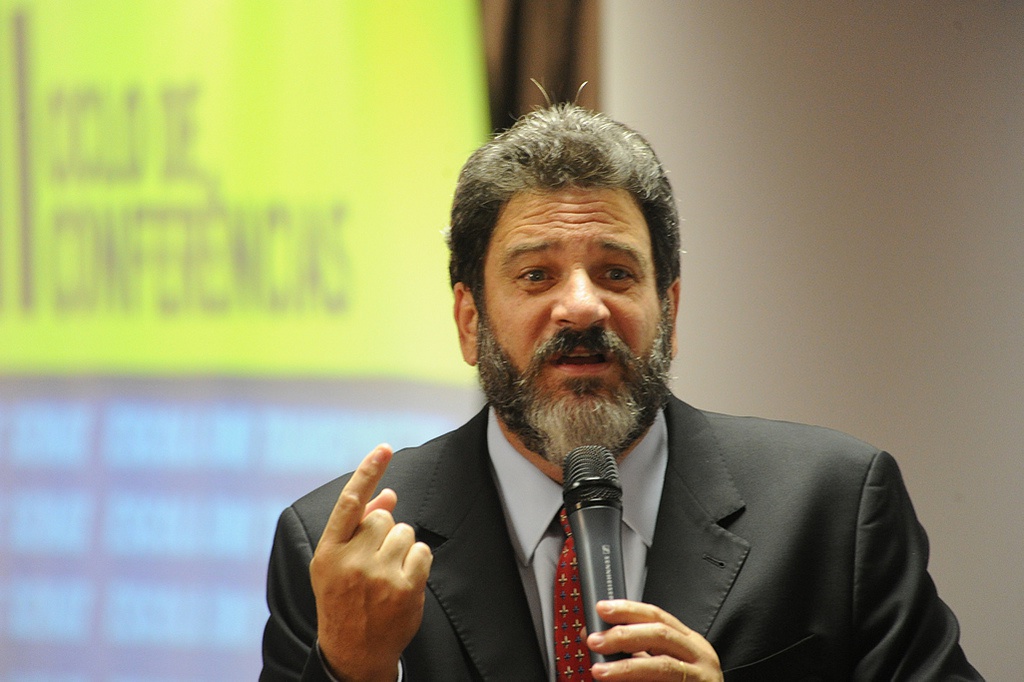 10 vídeos imperdíveis de Mário Sérgio Cortella que professores e gestores escolares deveriam assistir
