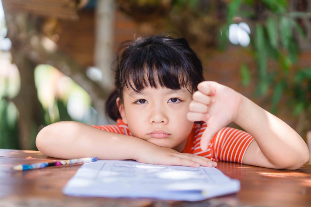 Falta de tecnologias em escolas públicas